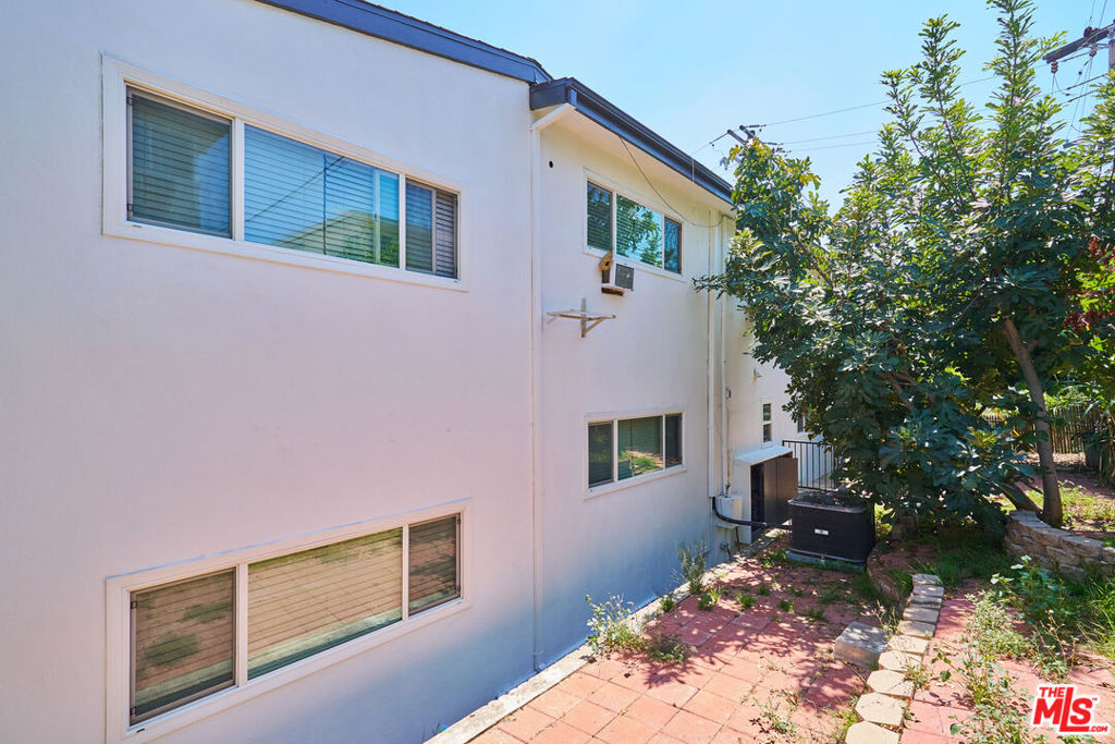 Properties 4 319 Raymondale Drive