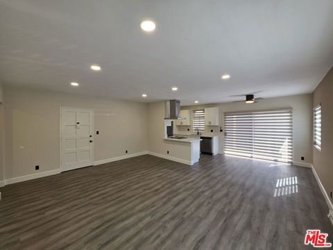 Photo of 2228 20TH Street #6, Santa Monica, CA 90405 (MLS # 26665271)