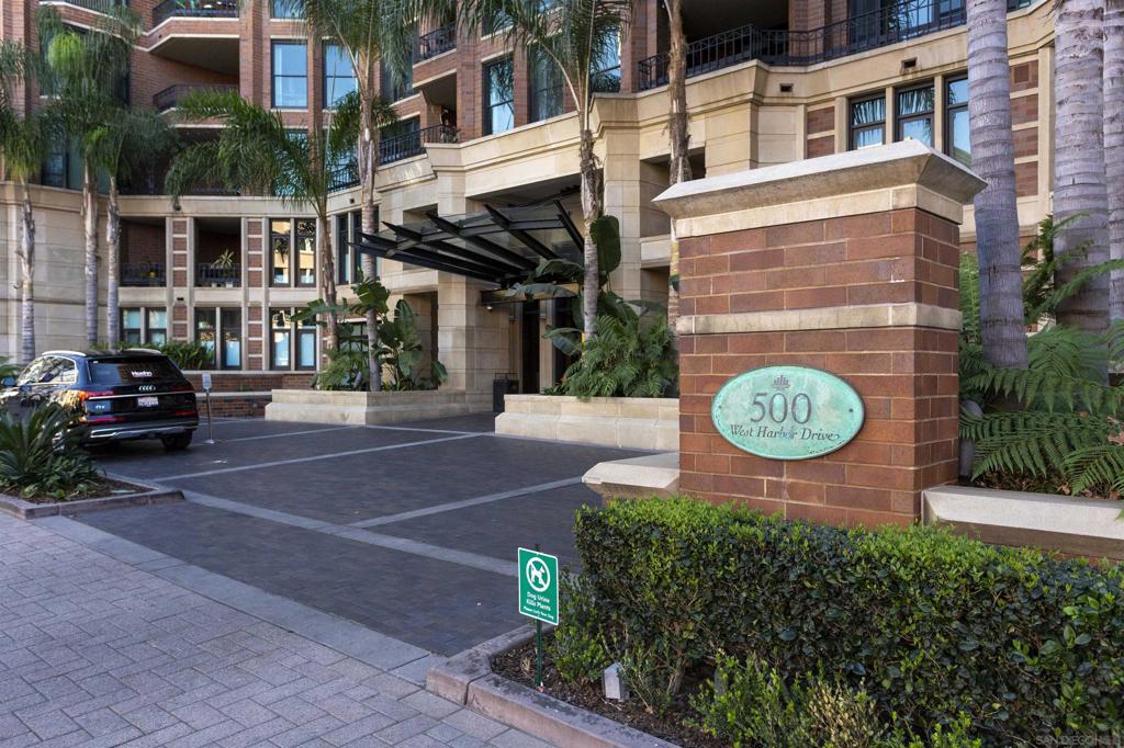 500 W Harbor Blvd 808