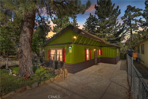 Photo of 571 Pine Lane, Sugarloaf, CA 92386 (MLS # IG26141904)