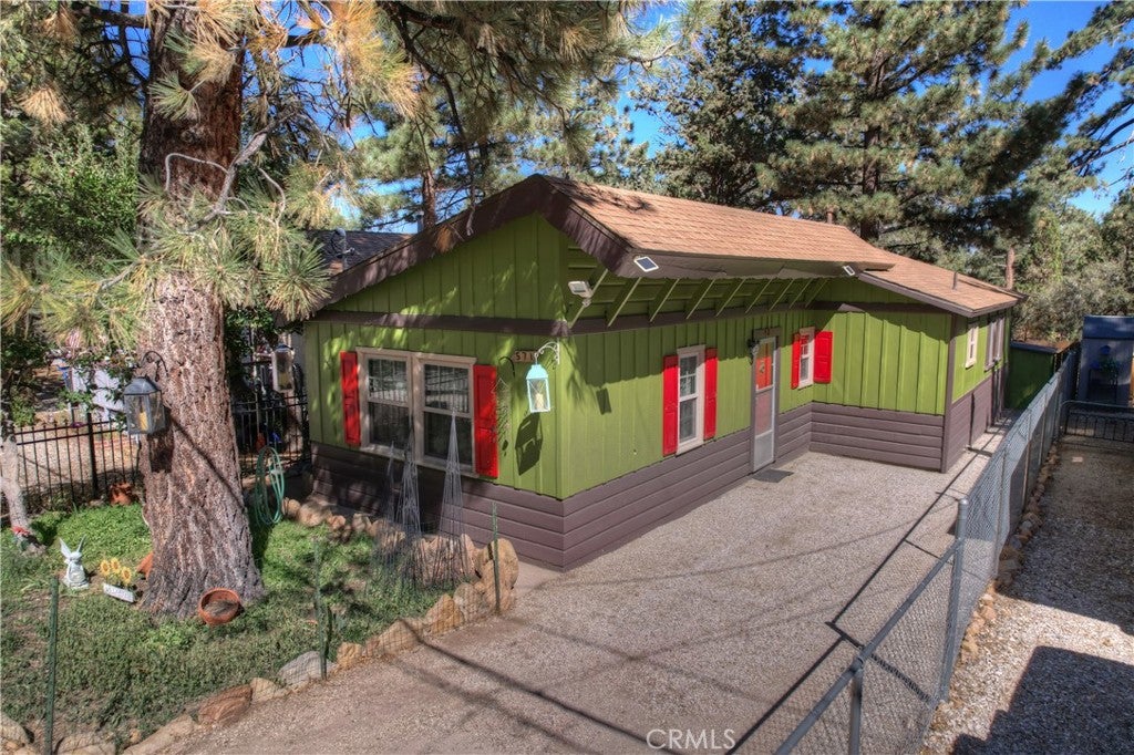 571 Pine Lane