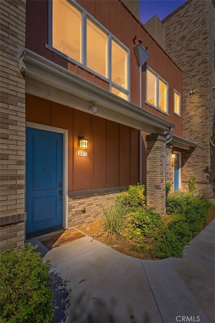 8847 Jacaranda C