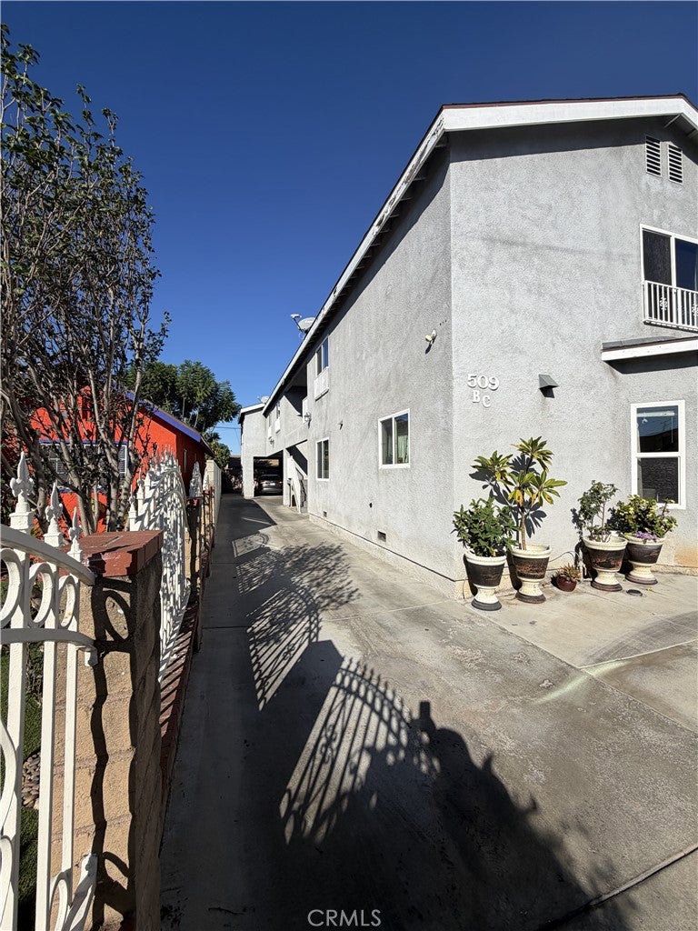 Properties 3 509 Belden Avenue