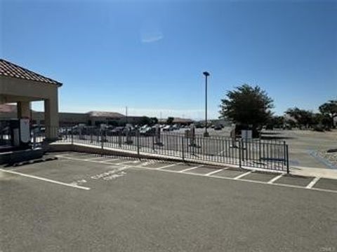 Photo of 16940 State Highway 14, Mojave, CA 93501 (MLS # SR26104192)