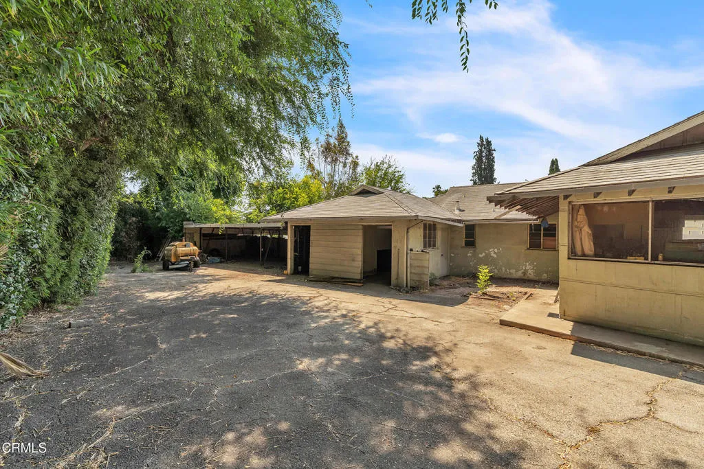 Pasadena, California 91107, United States, 4 Bedrooms Bedrooms, ,2 BathroomsBathrooms,Residential,Active,176971