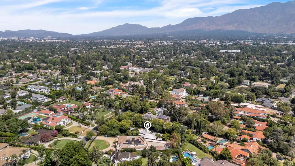 Pasadena, California 91107, United States, 4 Bedrooms Bedrooms, ,2 BathroomsBathrooms,Residential,Active,176971