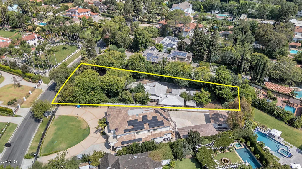 Pasadena, California 91107, United States, 4 Bedrooms Bedrooms, ,2 BathroomsBathrooms,Residential,Active,176971