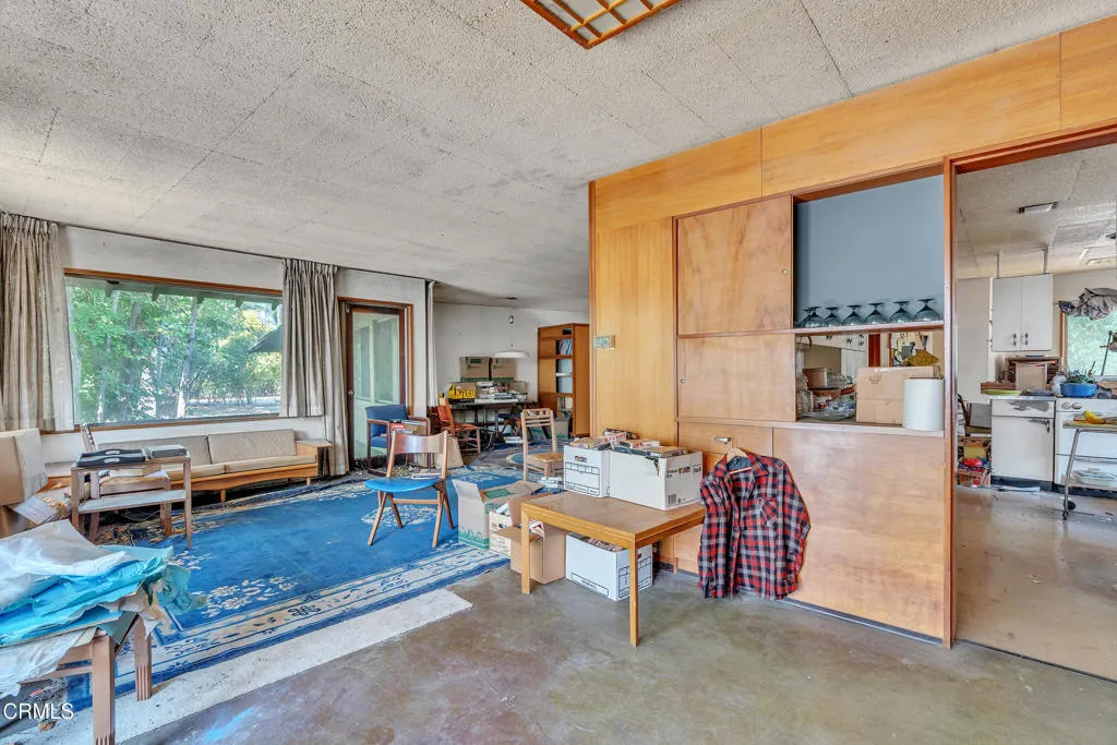 Pasadena, California 91107, United States, 4 Bedrooms Bedrooms, ,2 BathroomsBathrooms,Residential,Active,176971