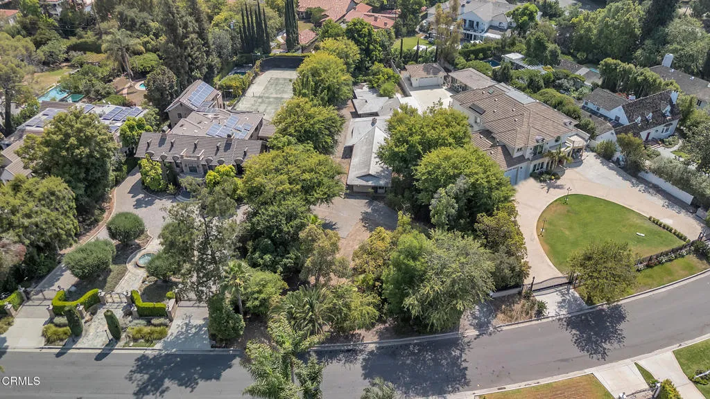Pasadena, California 91107, United States, 4 Bedrooms Bedrooms, ,2 BathroomsBathrooms,Residential,Active,176971