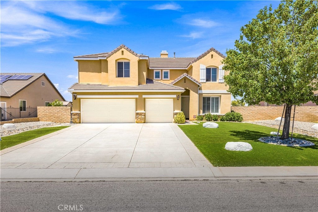 Photo of 3625 Paddock WAY, Lancaster, CA 93536 (MLS # SR26149753)