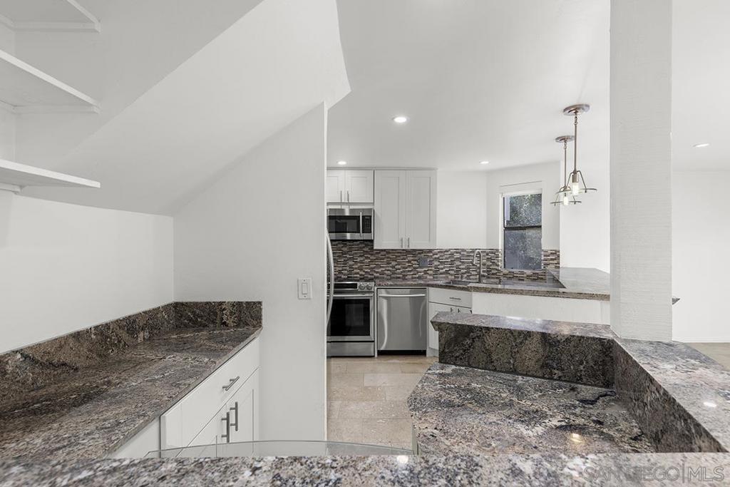 La Jolla - Residential Lease