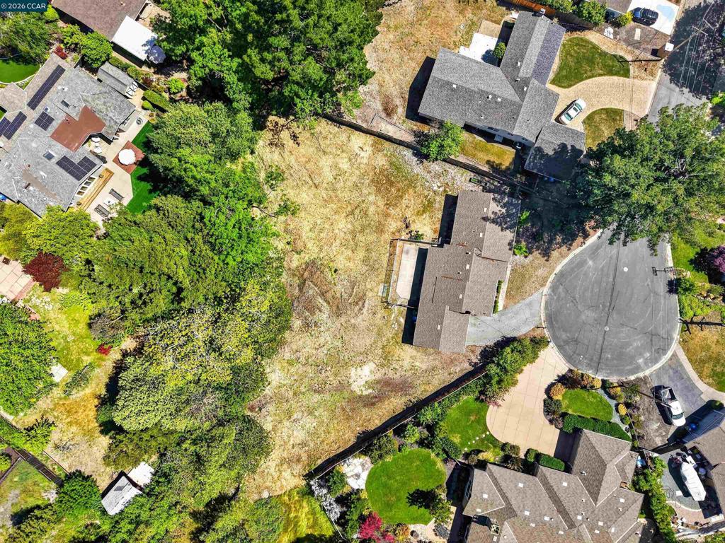 10 Corte Sombrita, Orinda CA 94563