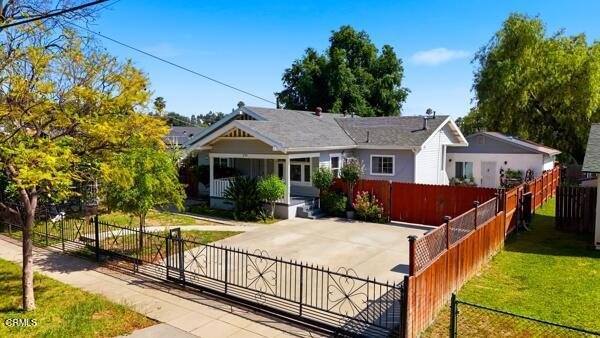 272 Del Monte Street