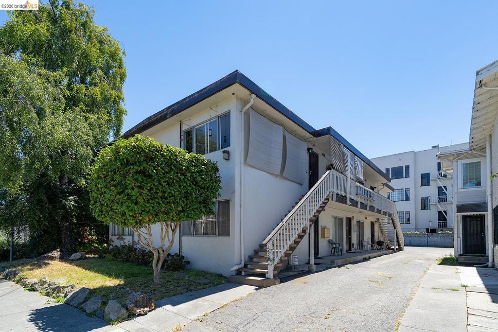 1246 Berkeley Way