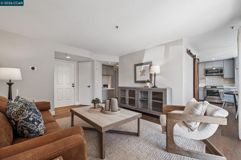 4671 4671 Laurie Common 103