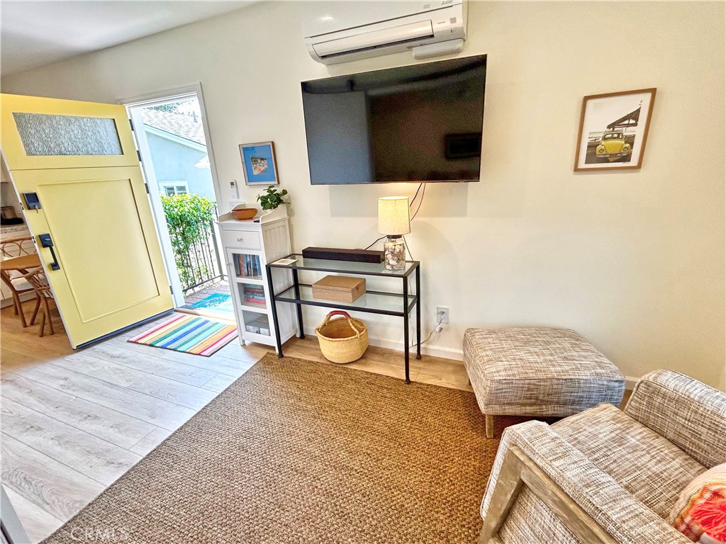 custom ADU - Residential Lease