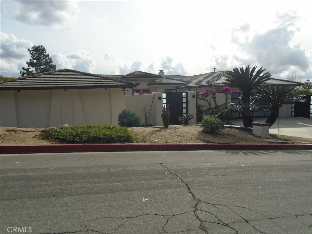 790 Via Santa Catarina