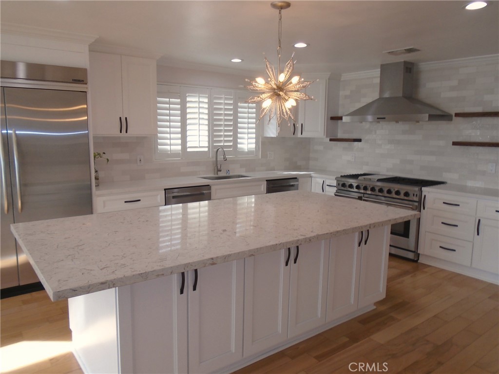 790 Via Santa Catarina