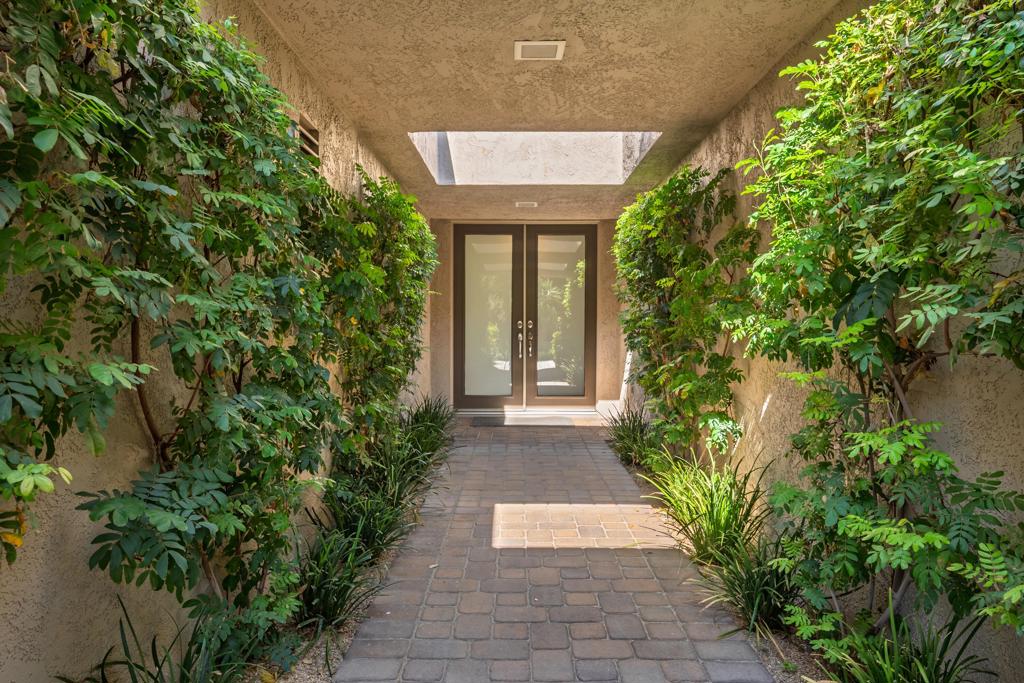 115 Columbia Drive