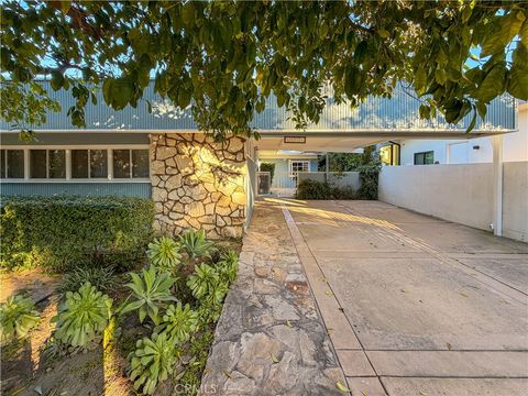 Photo of 5516 Ethel Avenue, Sherman Oaks, CA 91401 (MLS # SR26008274)