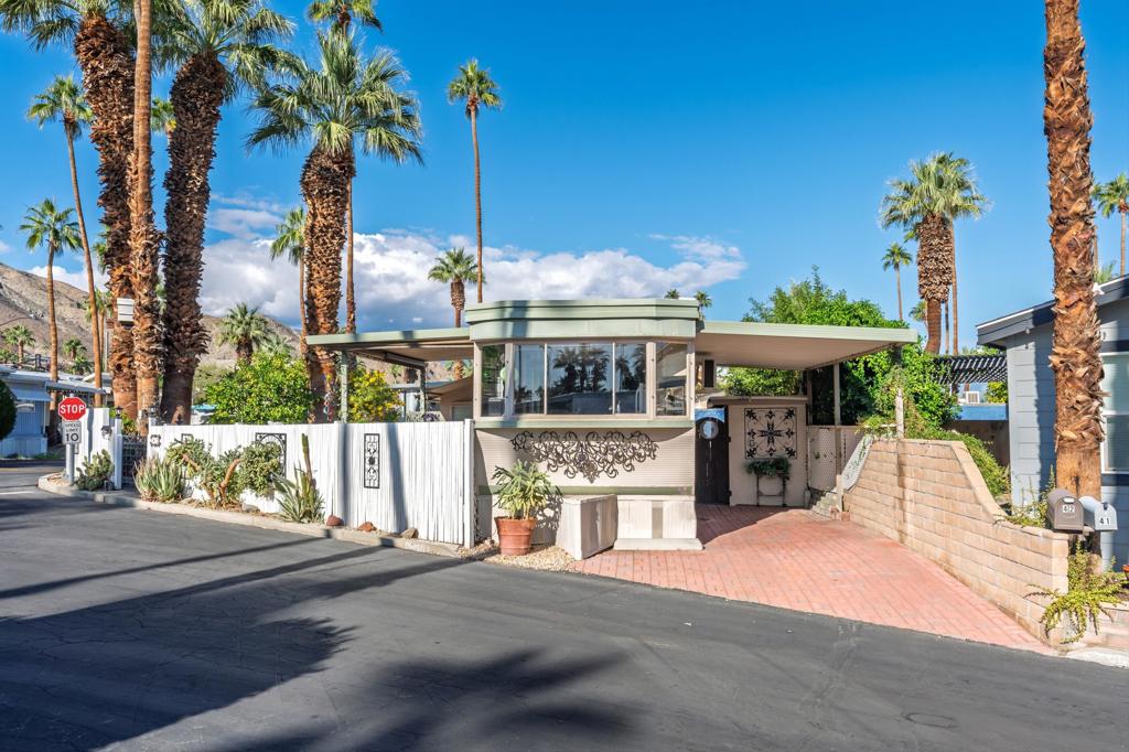 Blue Skies - Manufactured In Park