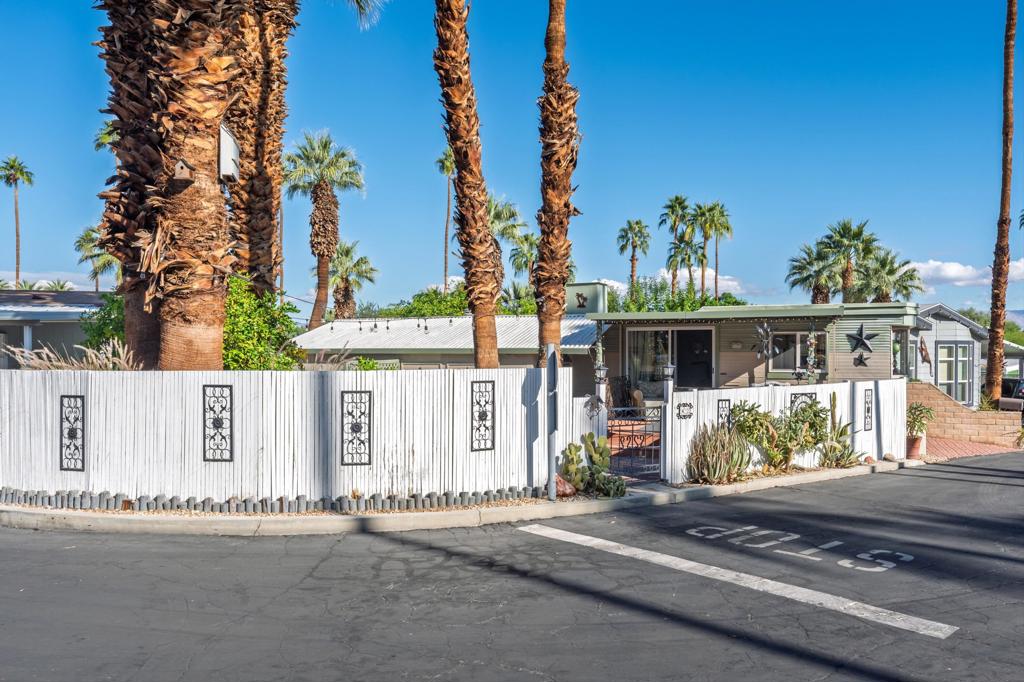 Blue Skies - Manufactured In Park