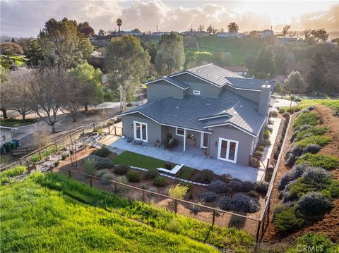 Tiny photo for 621 Jackson Drive, Paso Robles, CA 93446 (MLS # NS26022132)