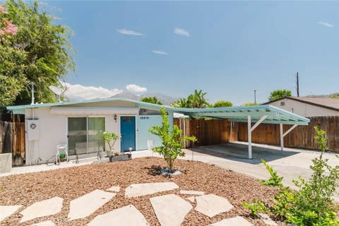 Photo of 10616 Vanora Drive, Sunland, CA 91040 (MLS # GD26154967)