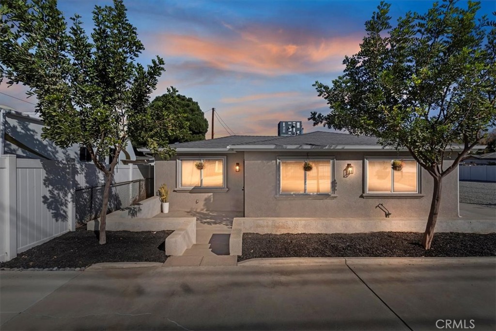 19594 Temescal Canyon