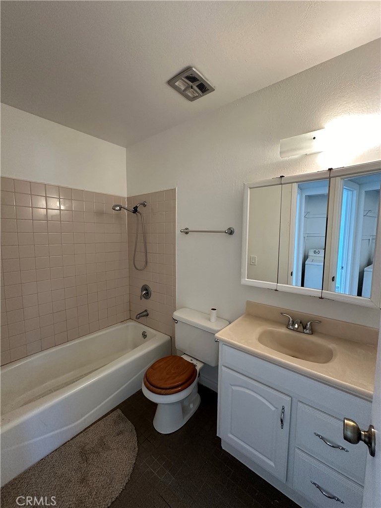 Walnut Square (WS) - Residential Lease