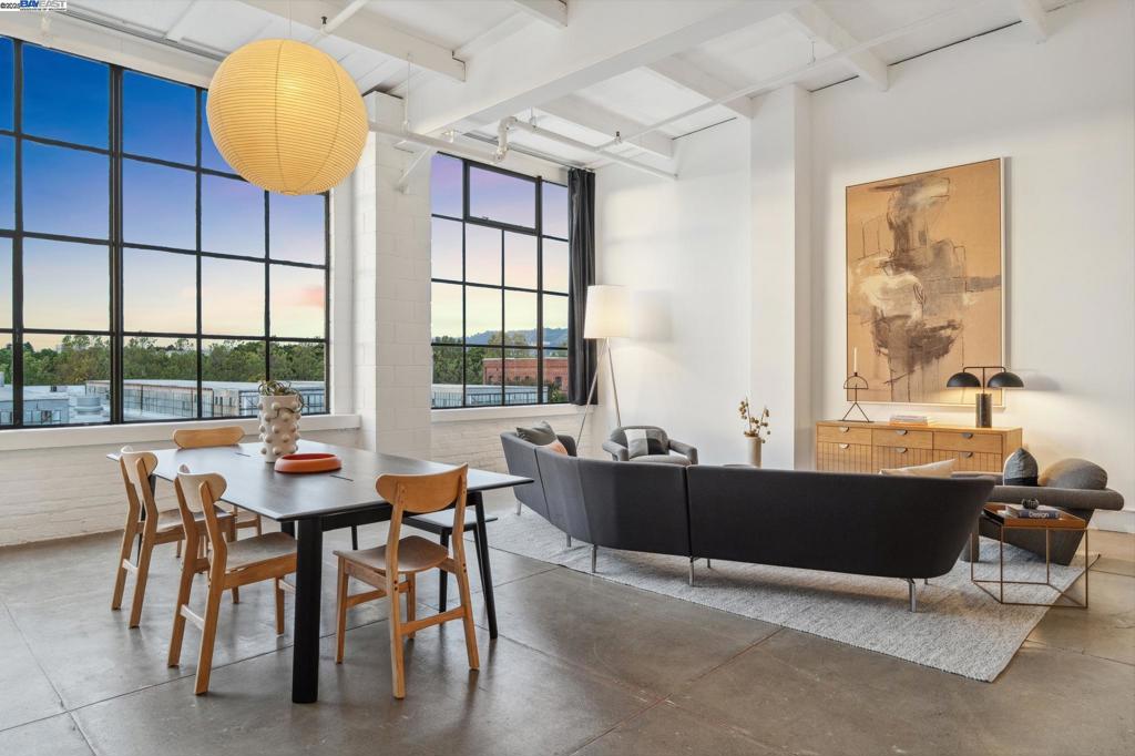 Properties 2 4053 HARLAN STREET 313