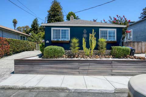 Photo of 16640 Los Banos Street, San Leandro, CA 94578 (MLS # ML82055371)