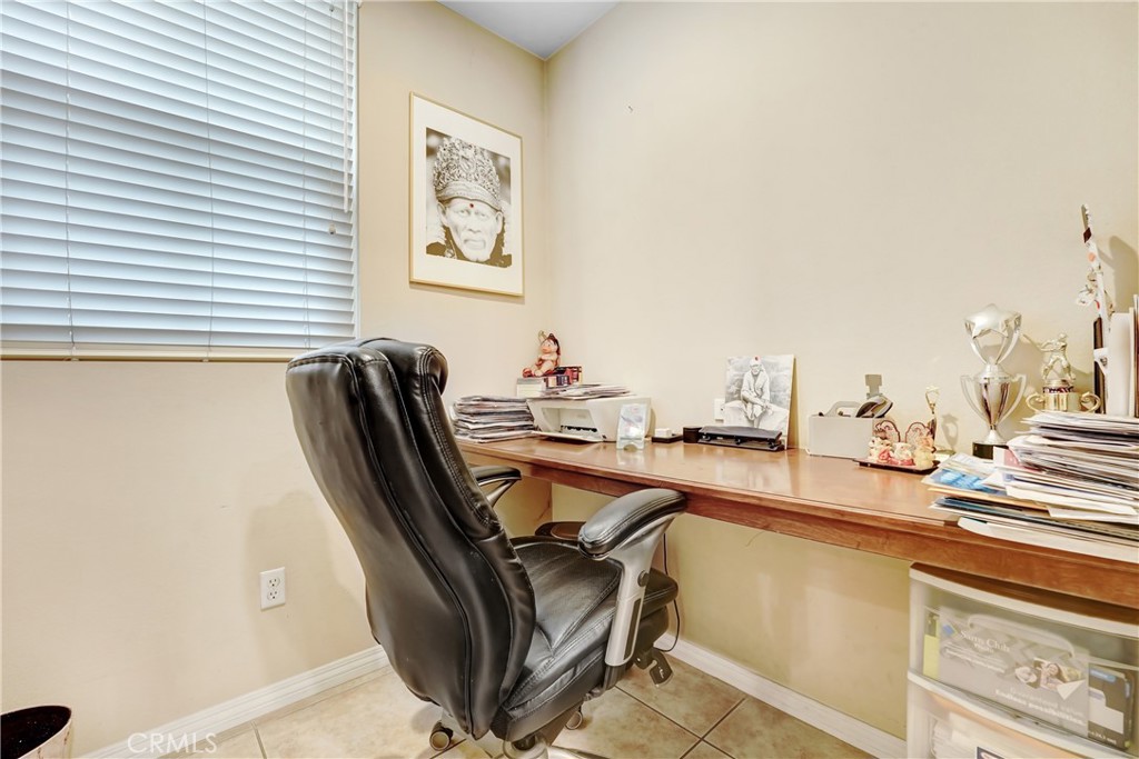 Custom Homes (VALN) (CVALN) - Residential Lease