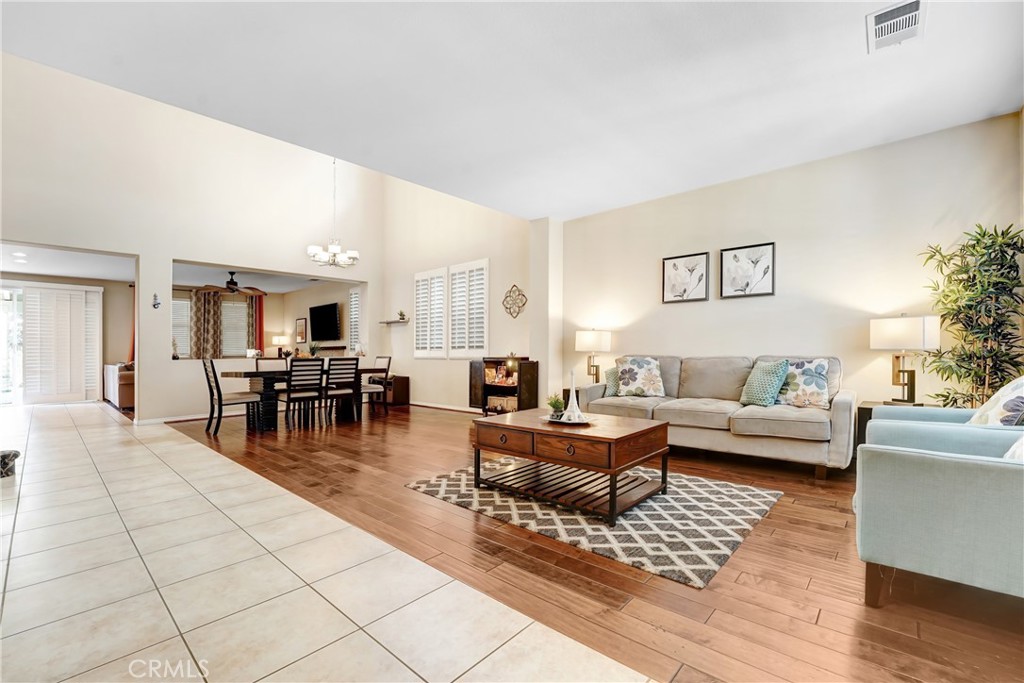 Custom Homes (VALN) (CVALN) - Residential Lease