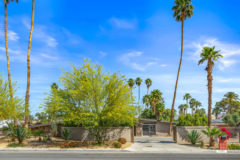 74582 Fairway Drive