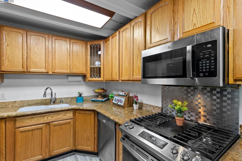 NEWARK - Residential