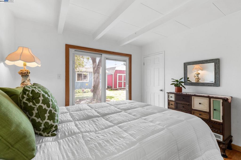 NEWARK - Residential