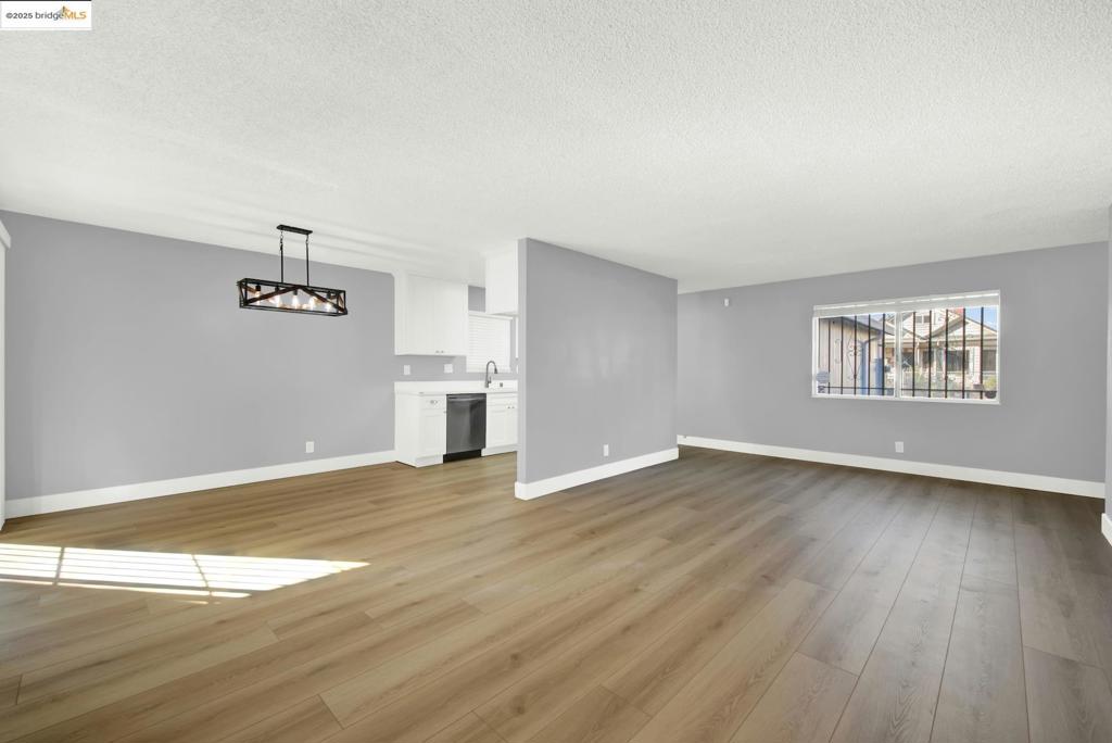 EAST OAKLAND - Residential