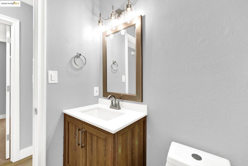 EAST OAKLAND - Residential