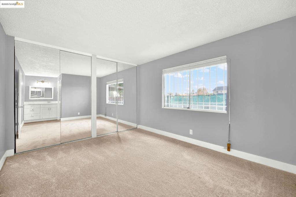 EAST OAKLAND - Residential