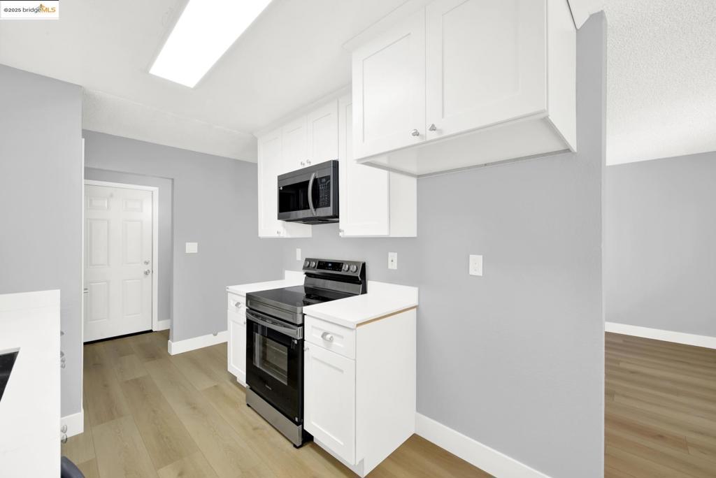 EAST OAKLAND - Residential