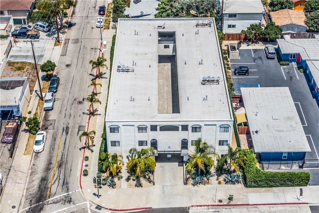 501 Hyde Park