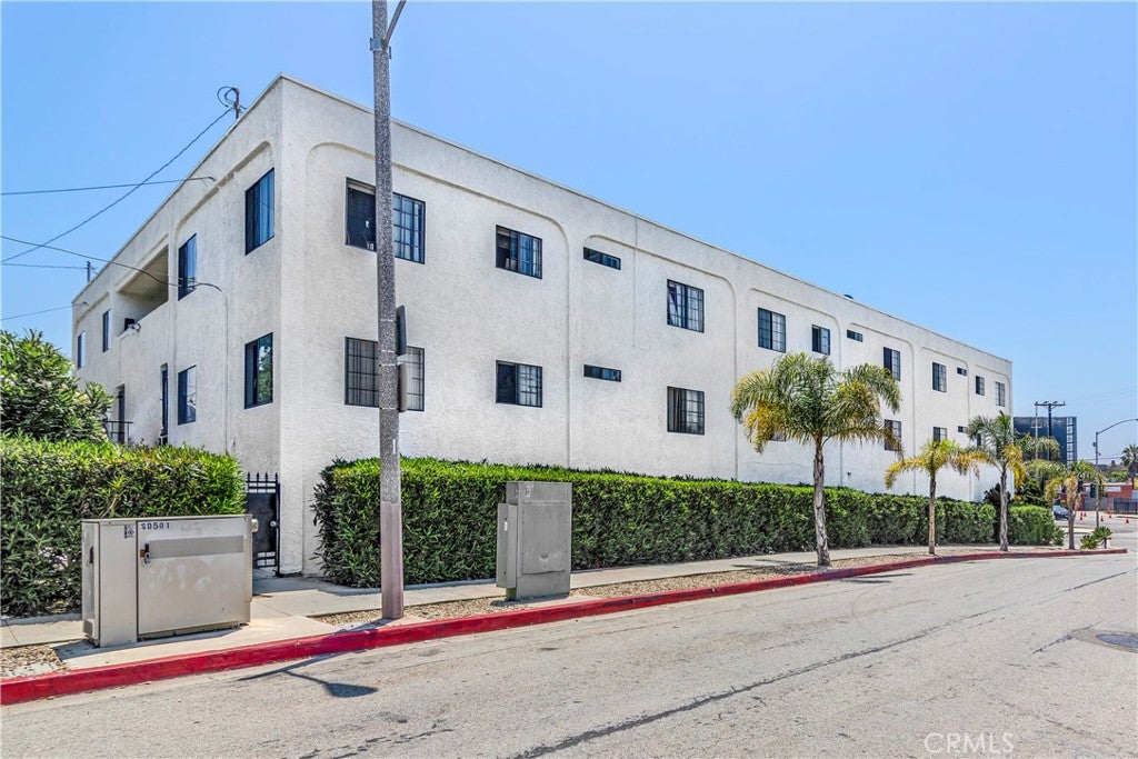 501 Hyde Park