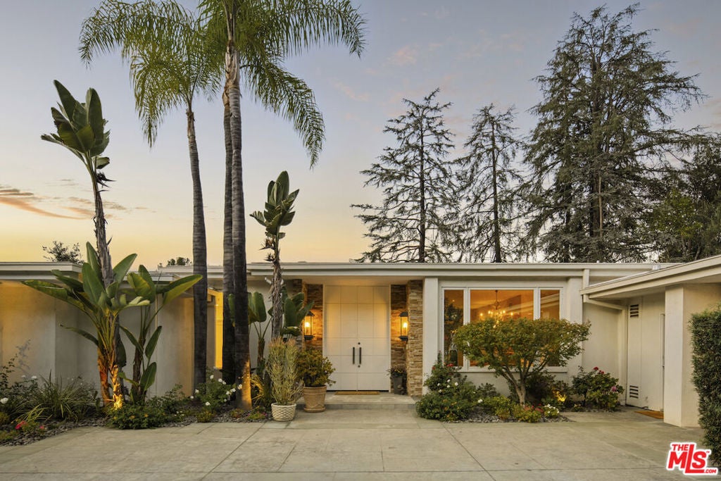 4101 Clear Valley Drive