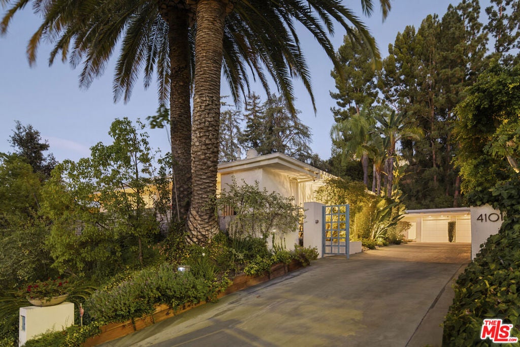4101 Clear Valley Drive, Los Angeles CA 91436