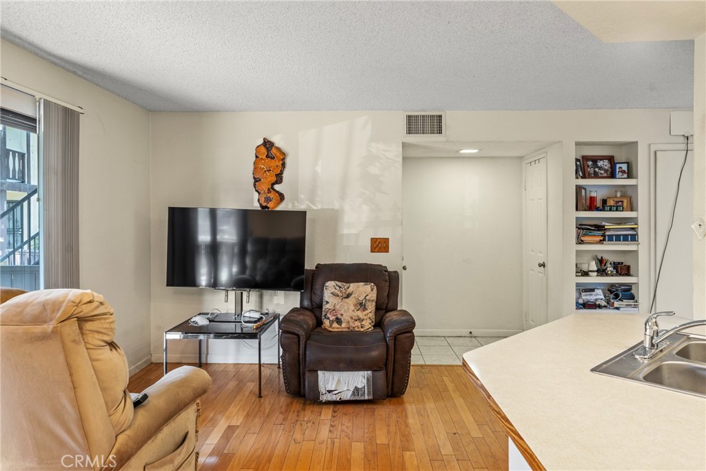 Les Jardins (LESJ) - Residential