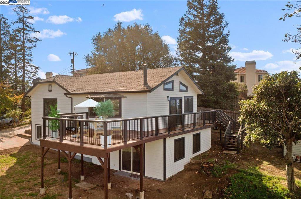 FAIRVIEW HILLS - Residential