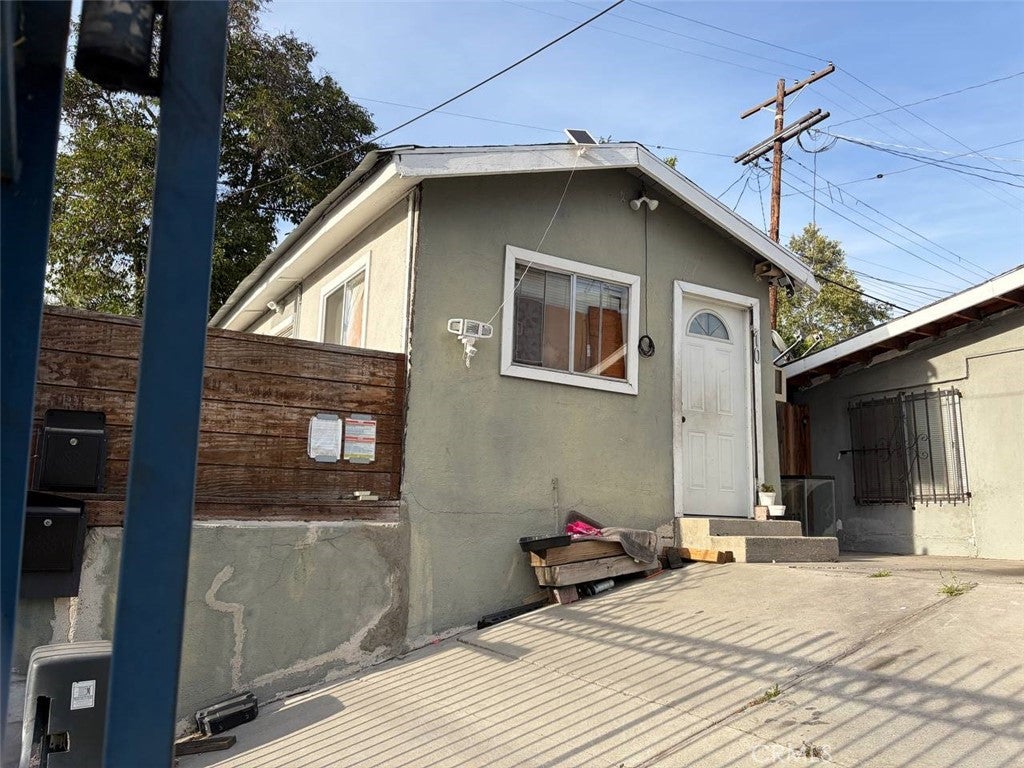 4917 Melrose