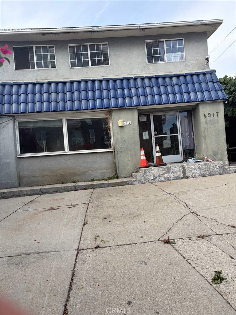 4917 Melrose Ave, Los Angeles CA 90029