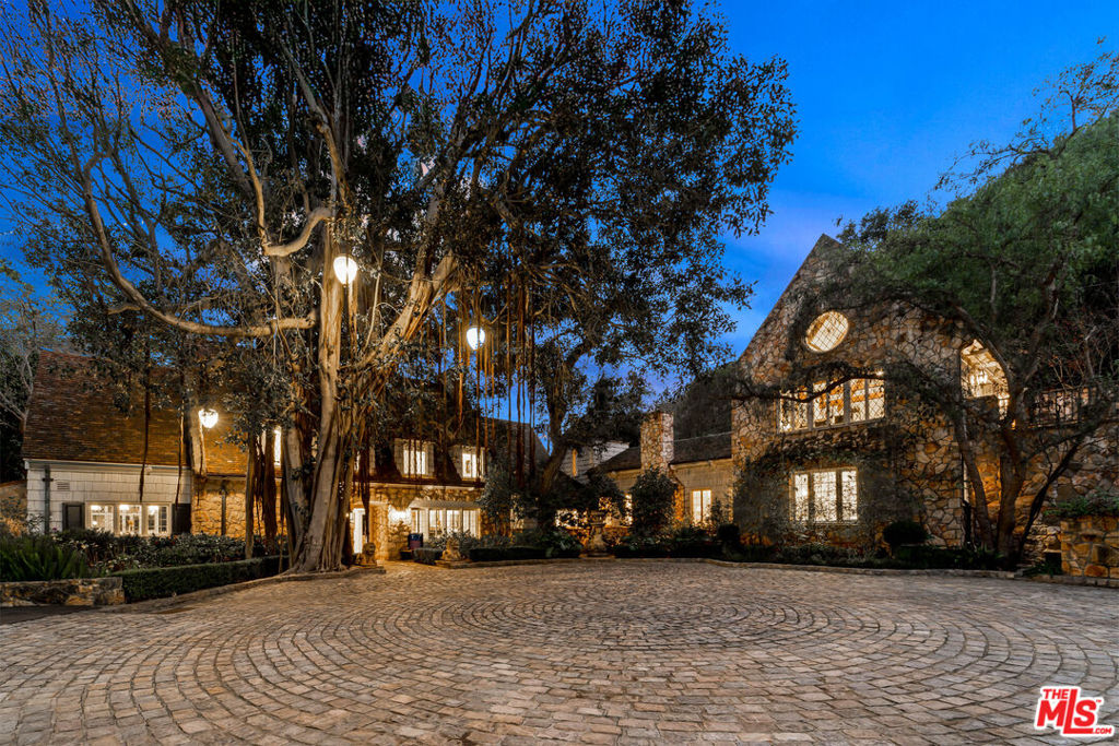 9631 Cedarbrook Drive